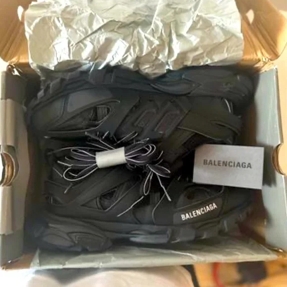 Brand new Balenciagas size 11 balenciaga red graffiti, size 11 (brand new, still in box  main image 2
